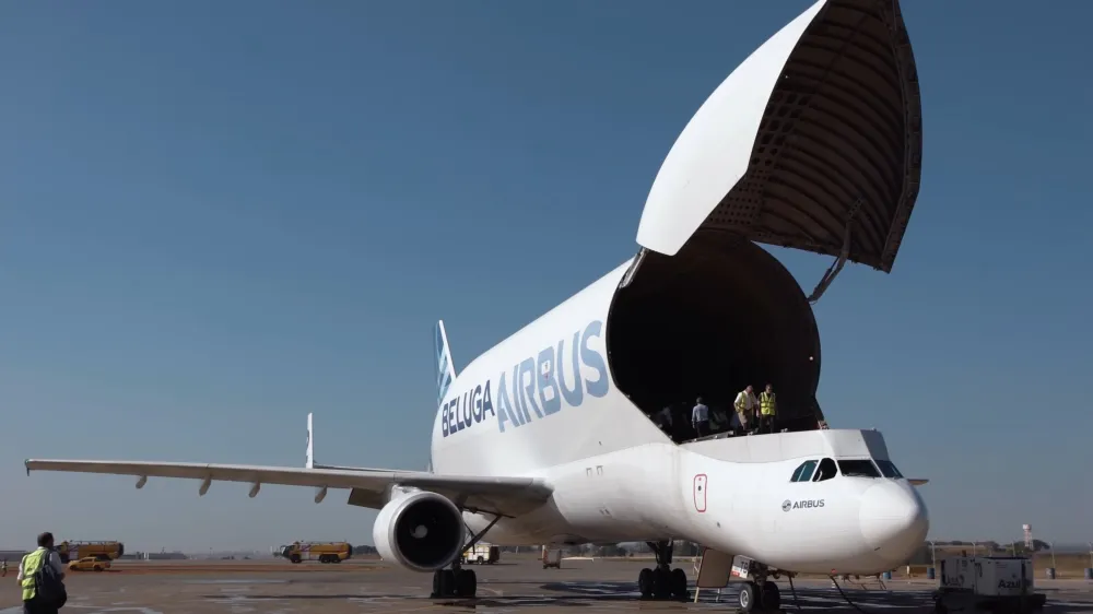 Airbus A300-600ST Super Transporter — широкофюзеляжный реактивный грузовой самолёт