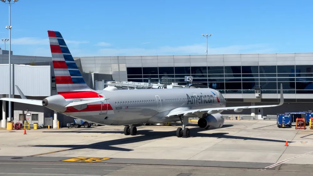 самолет American Airlines