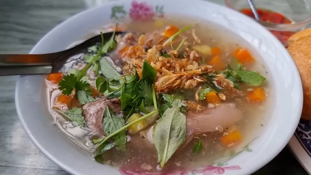 Bun cha ca - аналог нашего рыбного супа