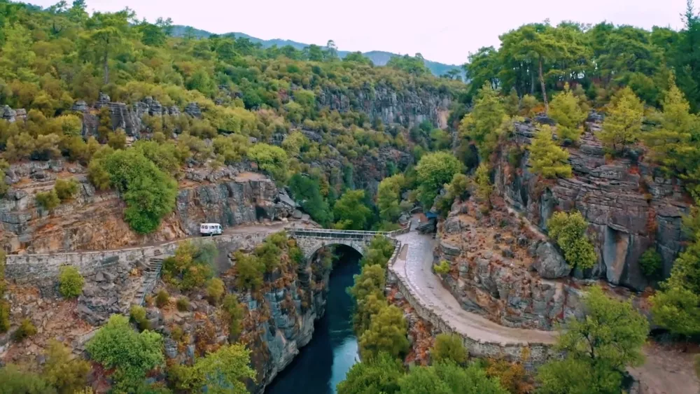 Древние мосты в каньоне Кепрюлю