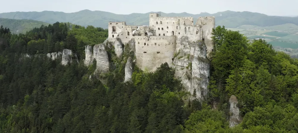 Древние замки Словакии