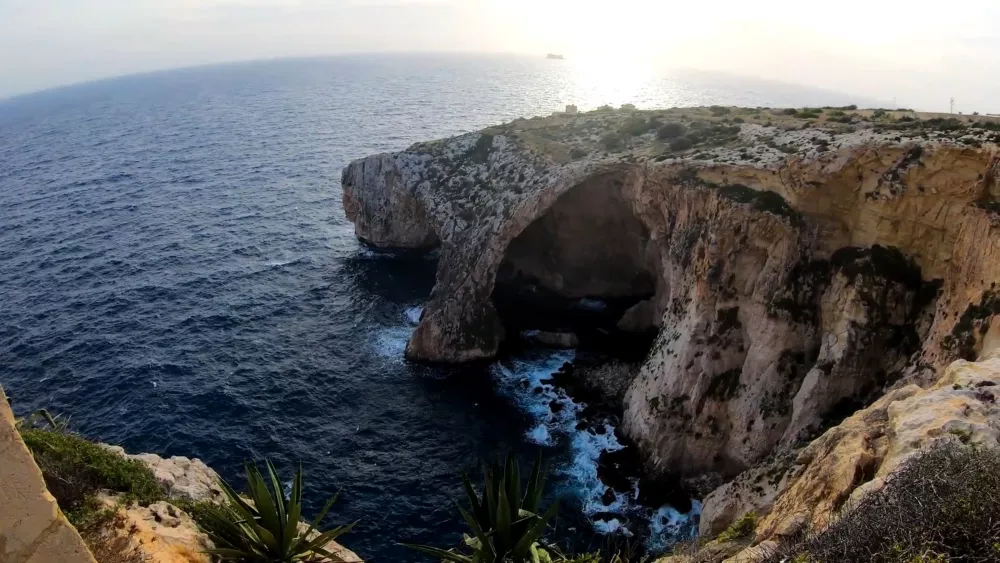 Причудливые формы береговых скал (Мальта)