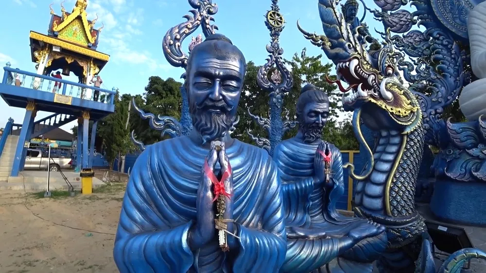 Голубой храм - Ват Ронг Суа Тен