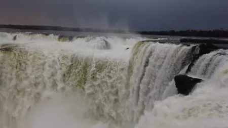 Игуасу – самая большая система водопадов в мире