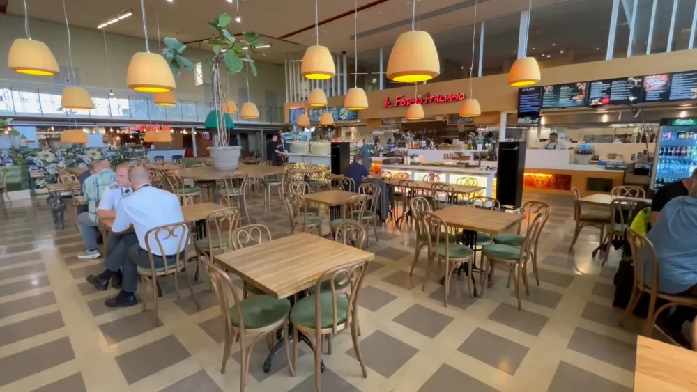 Аэропорт Стокгольм-Бромма - кафе