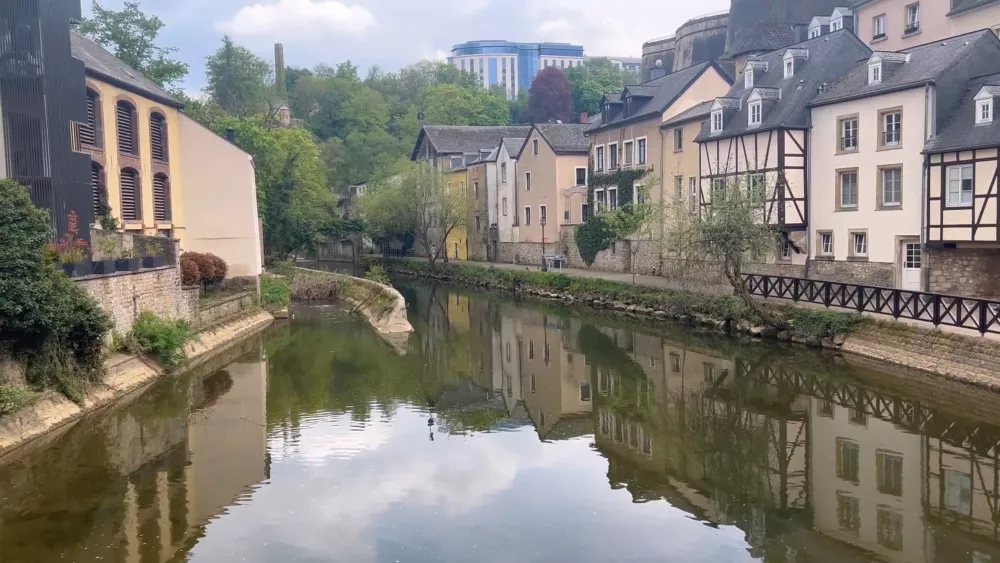 Водные каналы на улицах Люксембурга