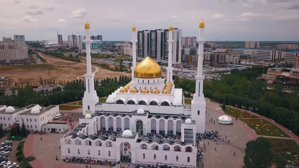 Хазрет Султан — мечеть в Астане