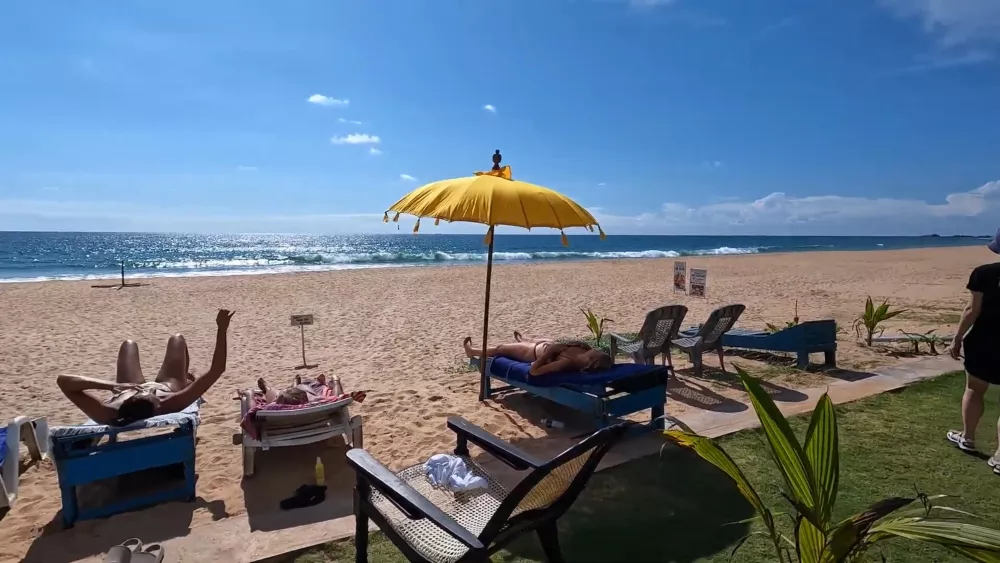 Хиккадува – популярный курорт на западном побережье Шри-Ланки