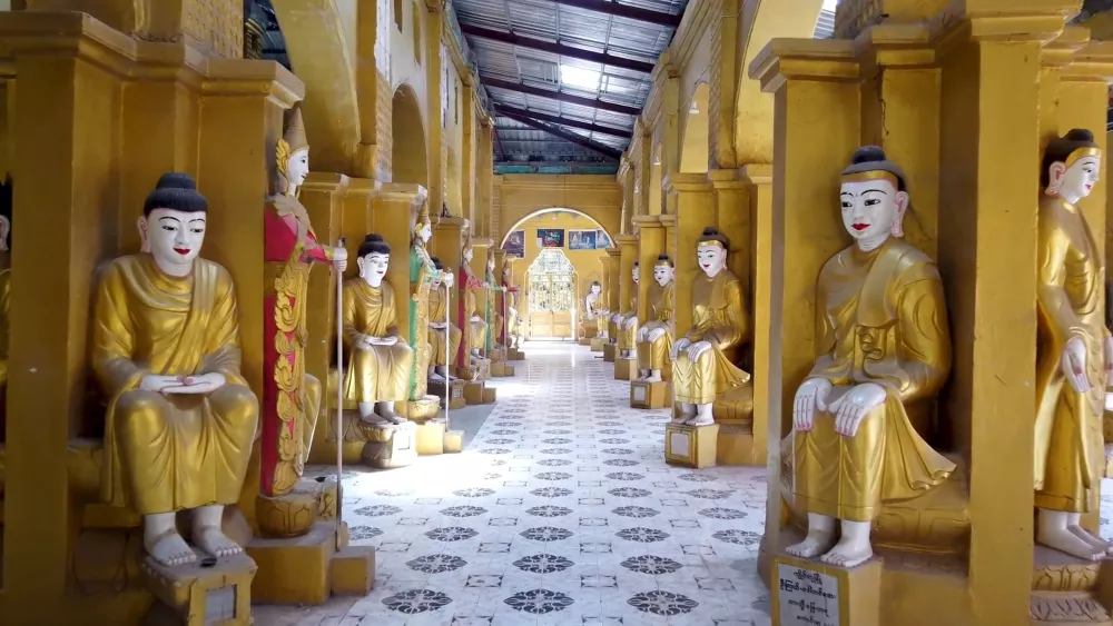 Храм в Арамапуре (Мьянма)