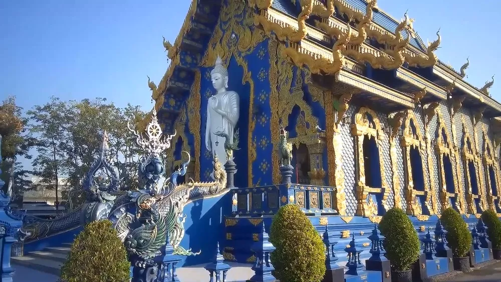 Храм Ват Ронг Суа Тен во всей своей красе