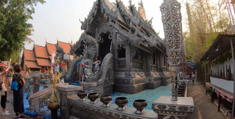 Храмы Таиланда привлекают множество туристов