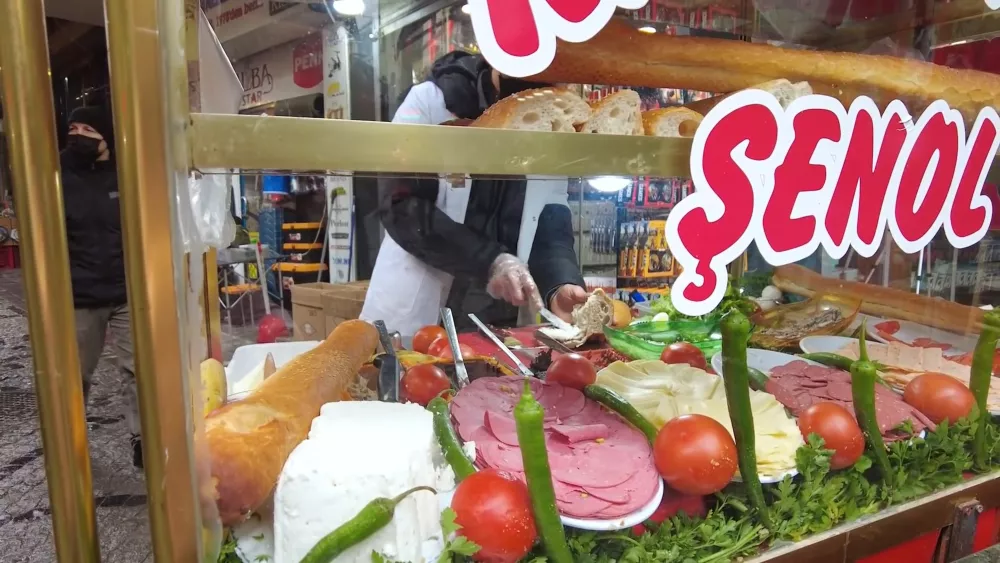 Ларьки с уличной едой в Турции