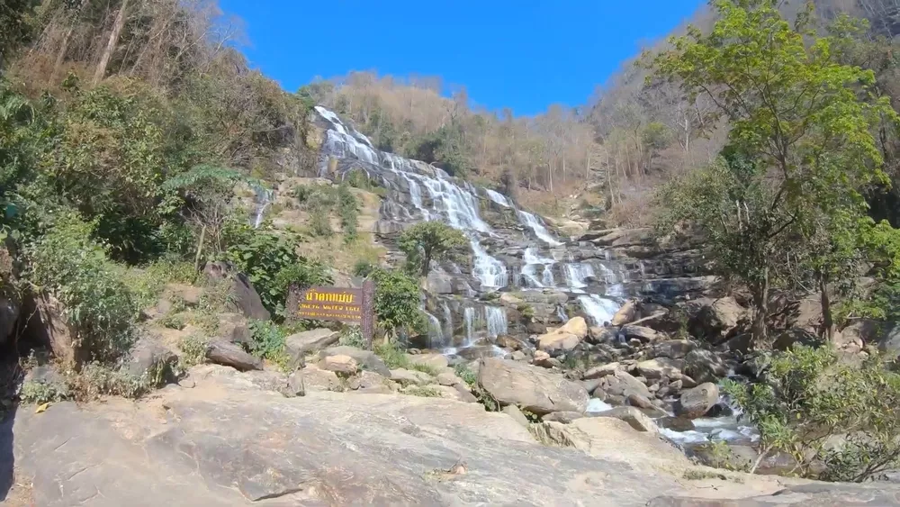Липкие водопады Буа Тонг