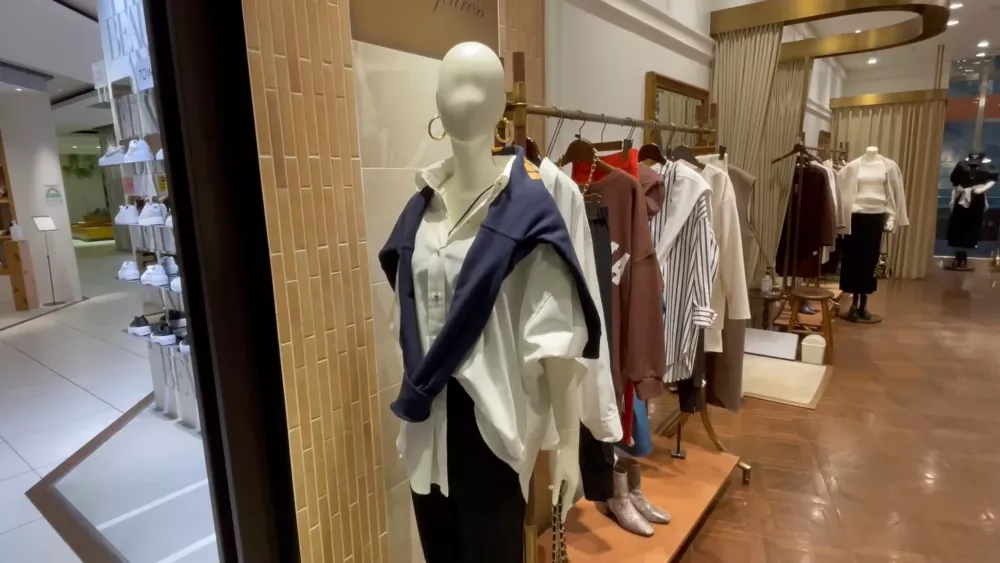 Магазин одежды в Японии