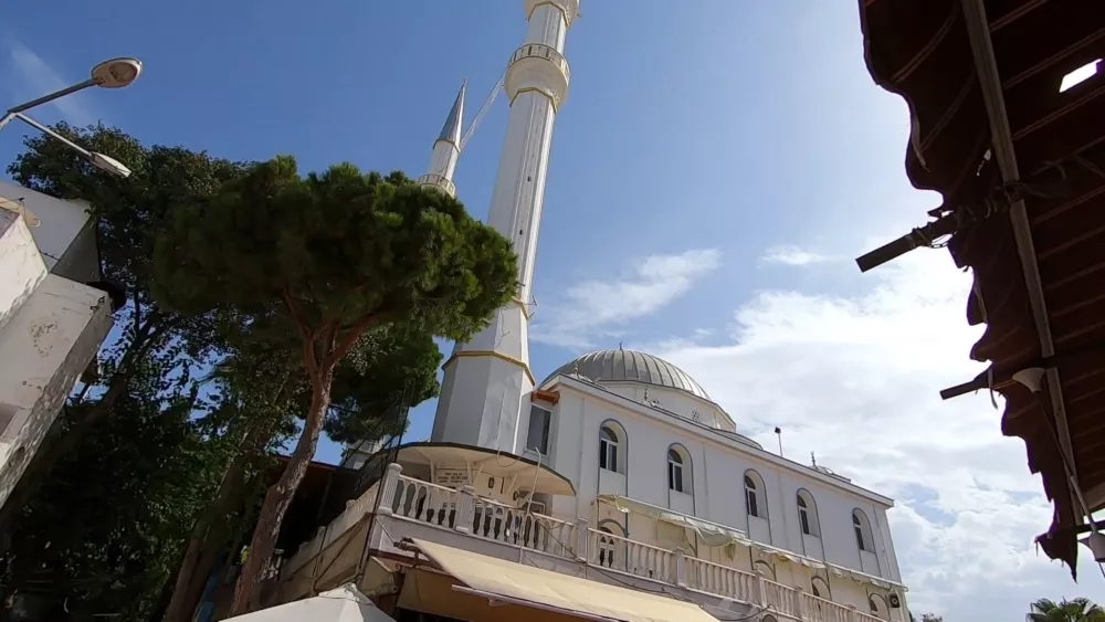 Мечеть в Тургутрейсе