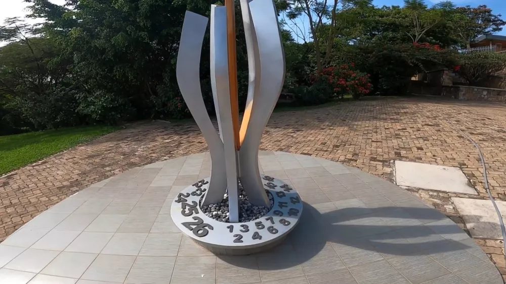 Мемориал геноцида в Кигали увековечивает память жертв геноцида в Руанде в 1994 году увековечивает память жертв геноцида в Руанде в 1994 году