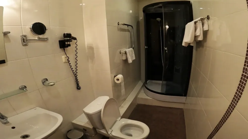 На что обратить внимание при выборе отеля в аэропорту - наличие личной ванной комнаты