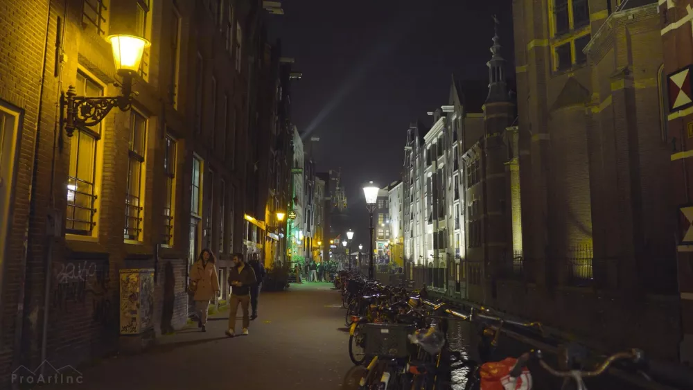 Ночные улицы Амстердама