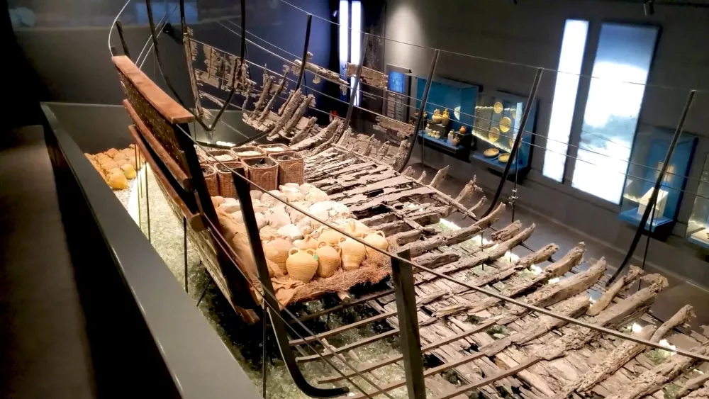 Останки кораблекрушения в Музее подводной археологии