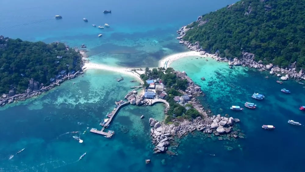 Остров Ко Тао - фото с дрона