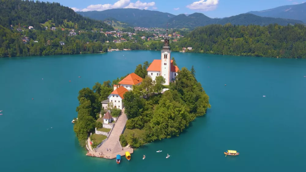 Островные монастыри в Словении