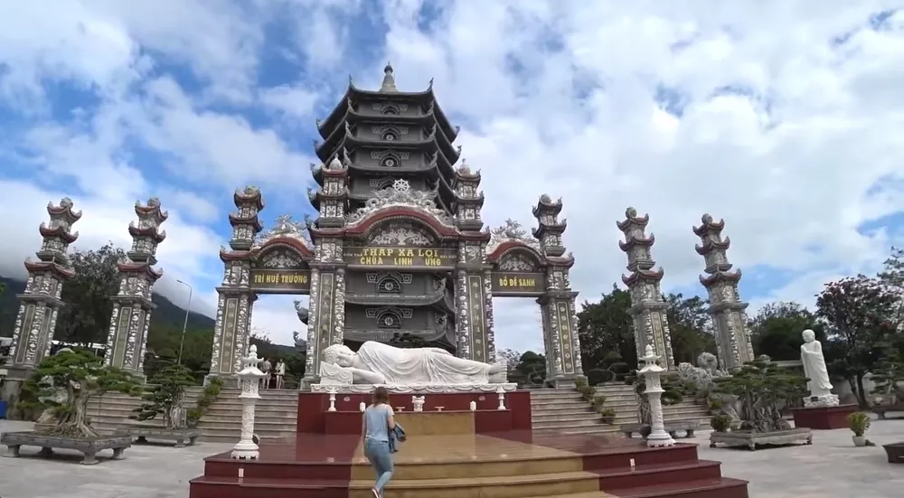 Пагода Линь Унг в Дананге