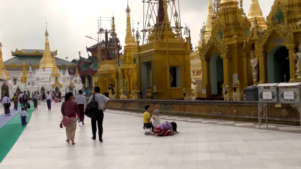 Пагода Суле — ступа, расположенная в центральной части Рангуна