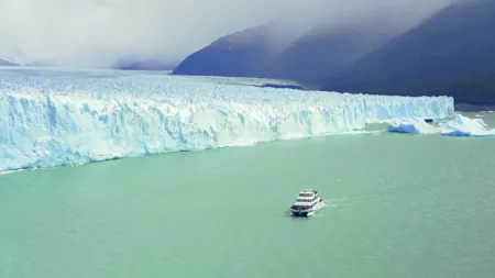 Перито Морено - это самый большой и самый доступный ледник в Аргентине