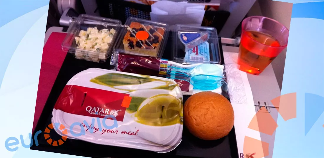 питание Qatar Airways