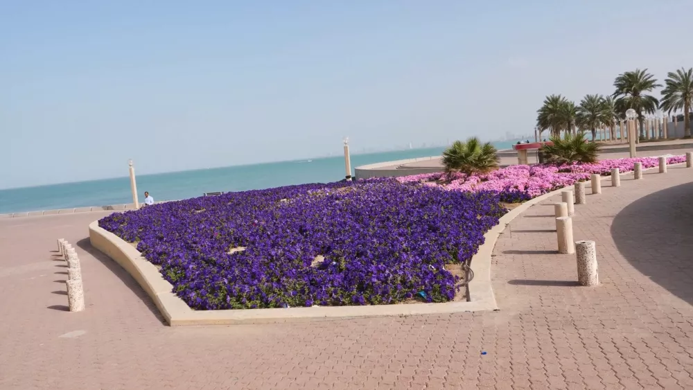 Прогулка по набережной Эль-Кувейта