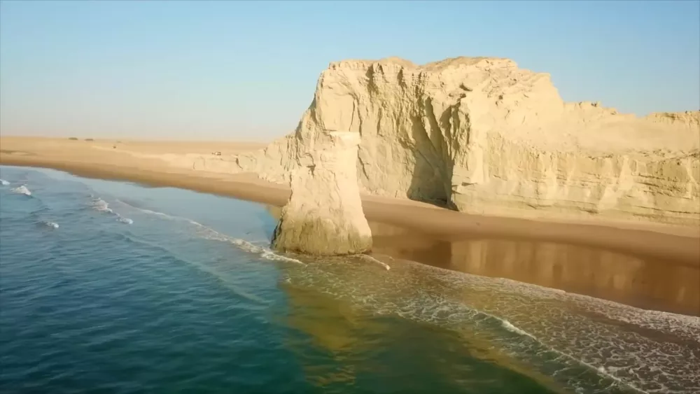 Сапат Бич - пляж в пакистане