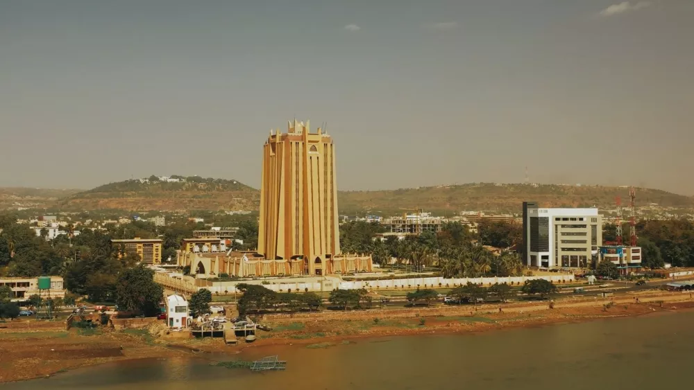 Столица Мали — Бамако расположена в юго-западной части страны на берегах реки Нигер