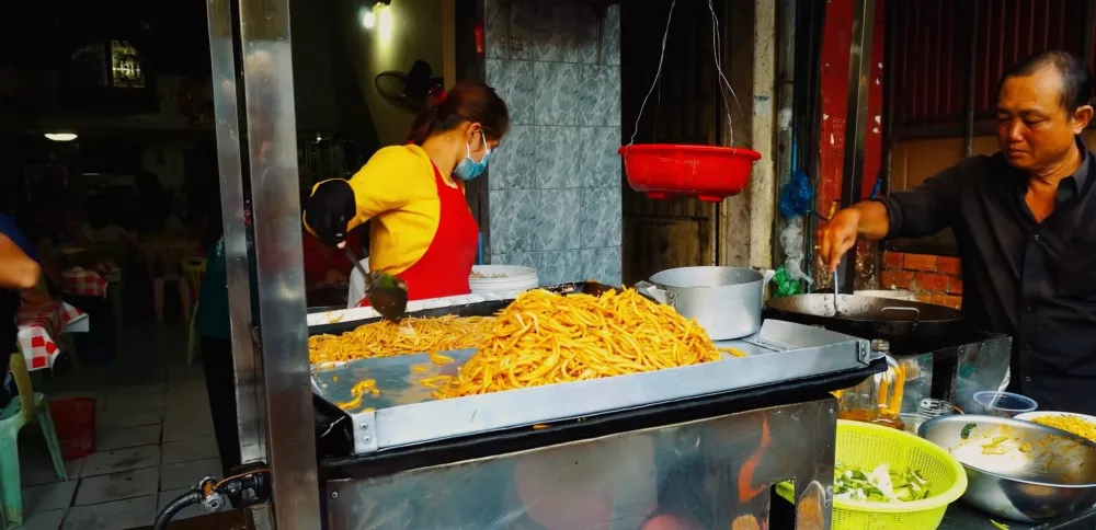Уличная еда на улицах Пномпеня