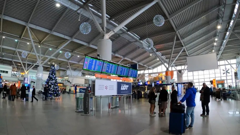 Варшавский аэропорт - главный терминал