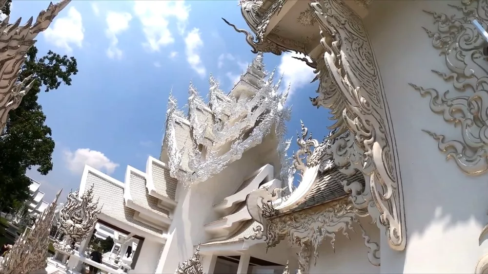 Ват Ронг Кхун - Белый храм в Чианграе