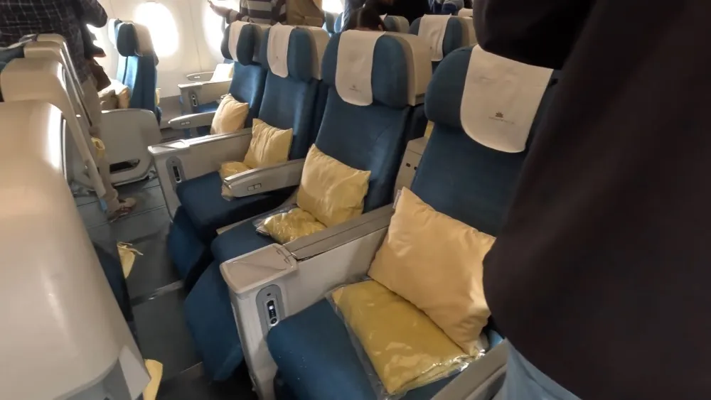 Vietnam Airlines