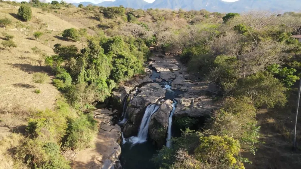 Водопад Salto De Malacatiupan (Сальвадор)