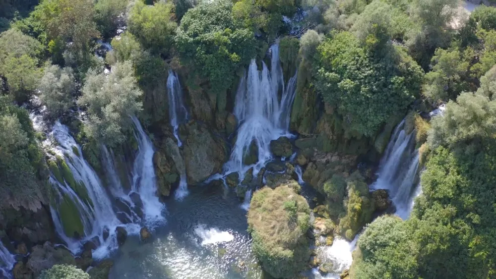 Водопады Боснии и Герцеговины