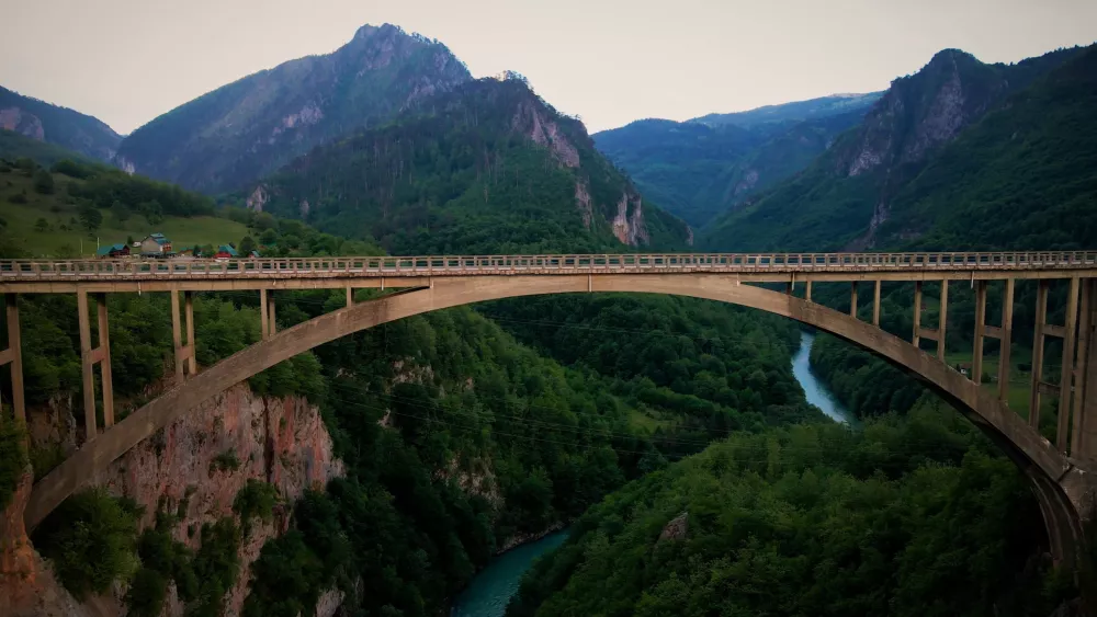 Впечатляющие пейзажи Черногории