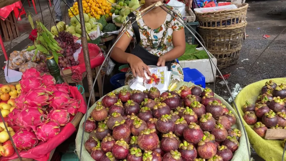 На рынках Мьянмы вы обнаружите много доселе неизвесных для вас фруктов