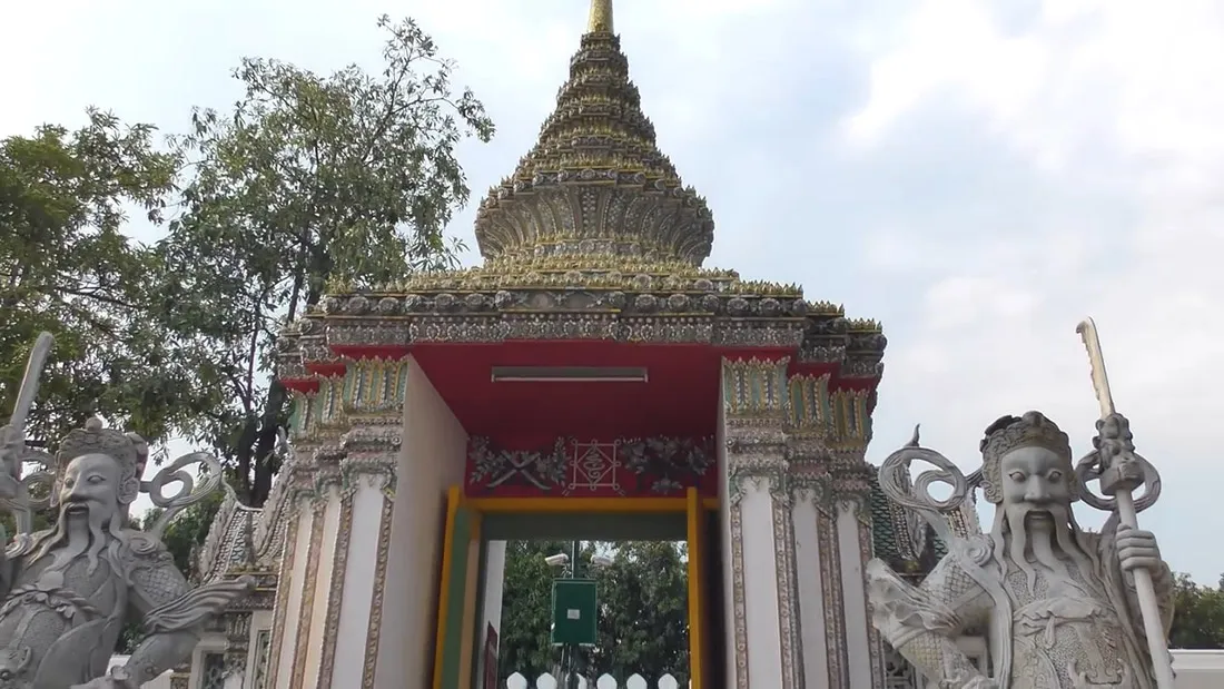 Ват Пхо — самый большой и старый храм Бангкока