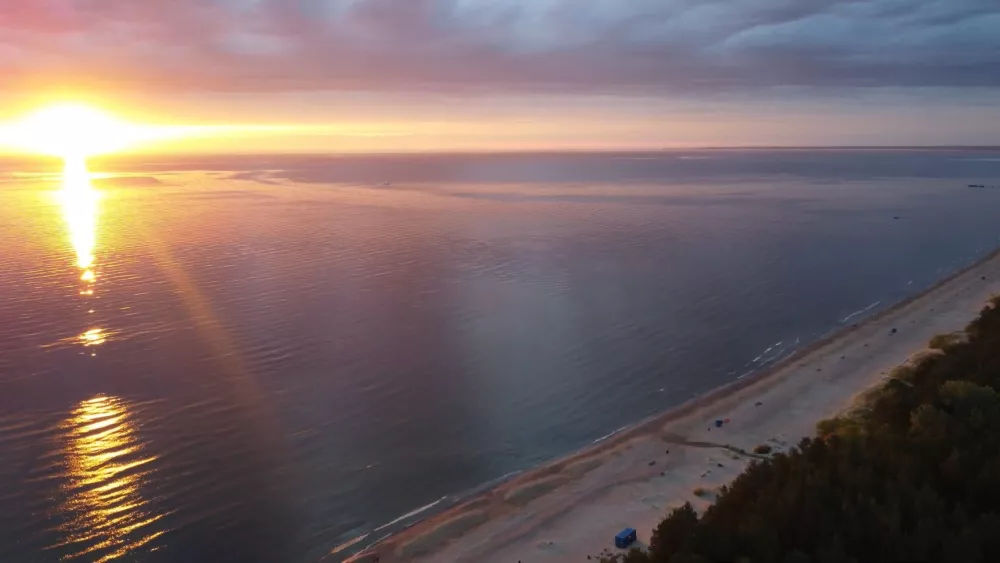 Закат на побережье Нарвы