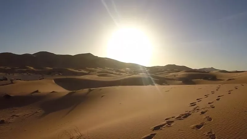 Вечерний закат в пустыне - Марокко